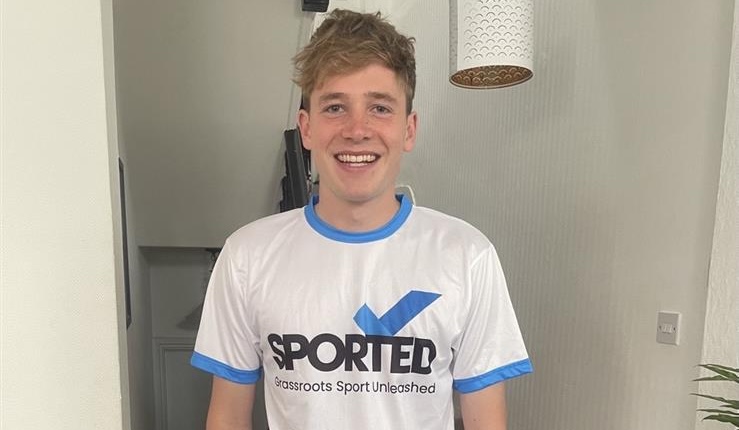 George Clifford wearing Sported London Marathon top